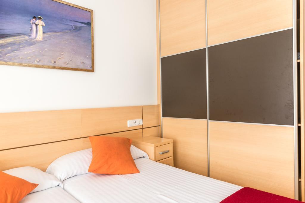Apartamentos Navas 2 Barcelona Buitenkant foto