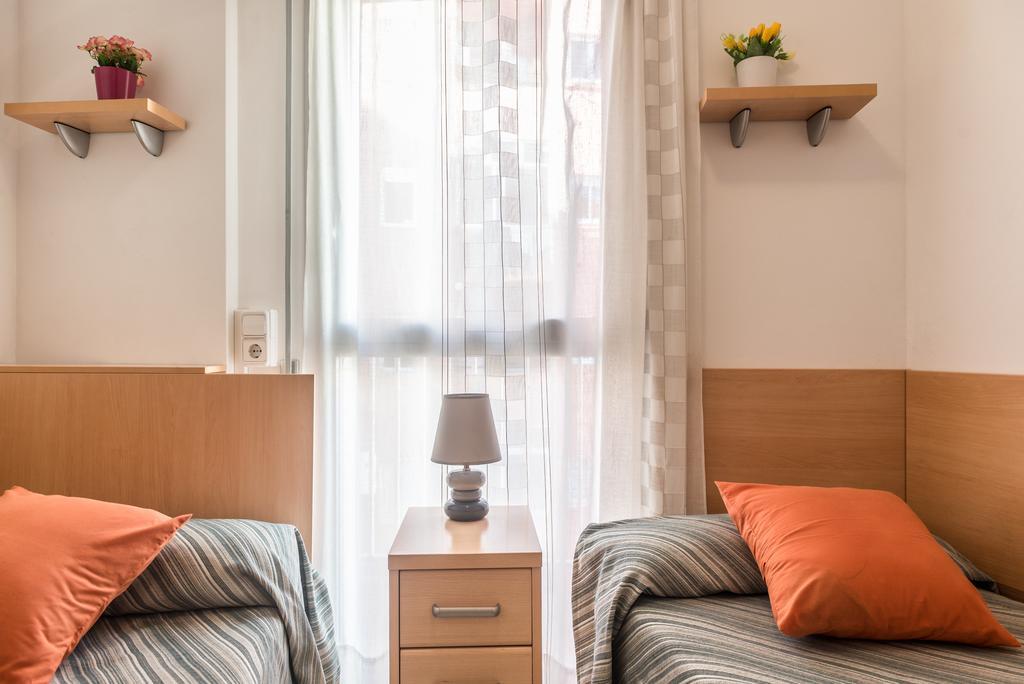 Apartamentos Navas 2 Barcelona Buitenkant foto