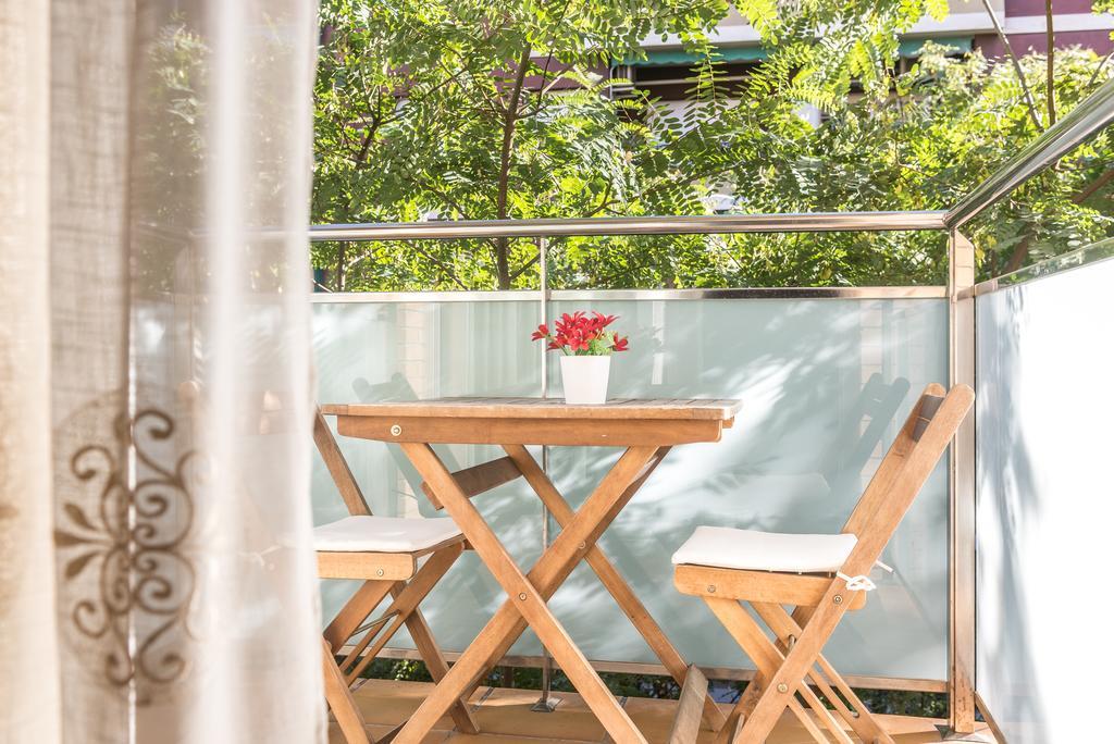 Apartamentos Navas 2 Barcelona Buitenkant foto